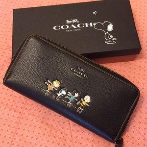Coach wallet. Limited edition